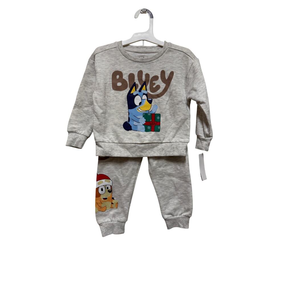 Bluey SweatSuit Bluey Bingo Christmas Santa Size 2T NWT